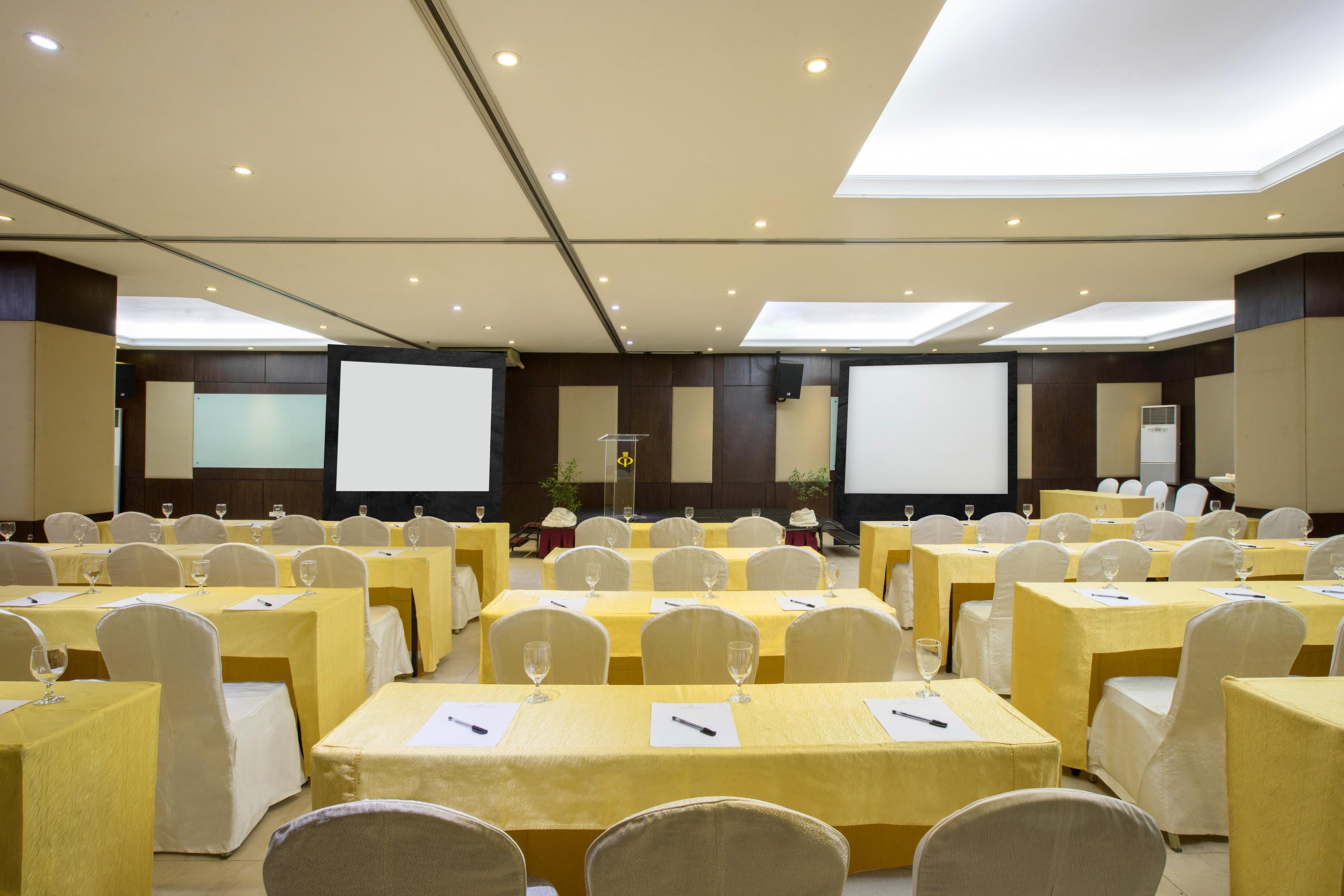 Golden Prince Hotel & Suites Себу Экстерьер фото