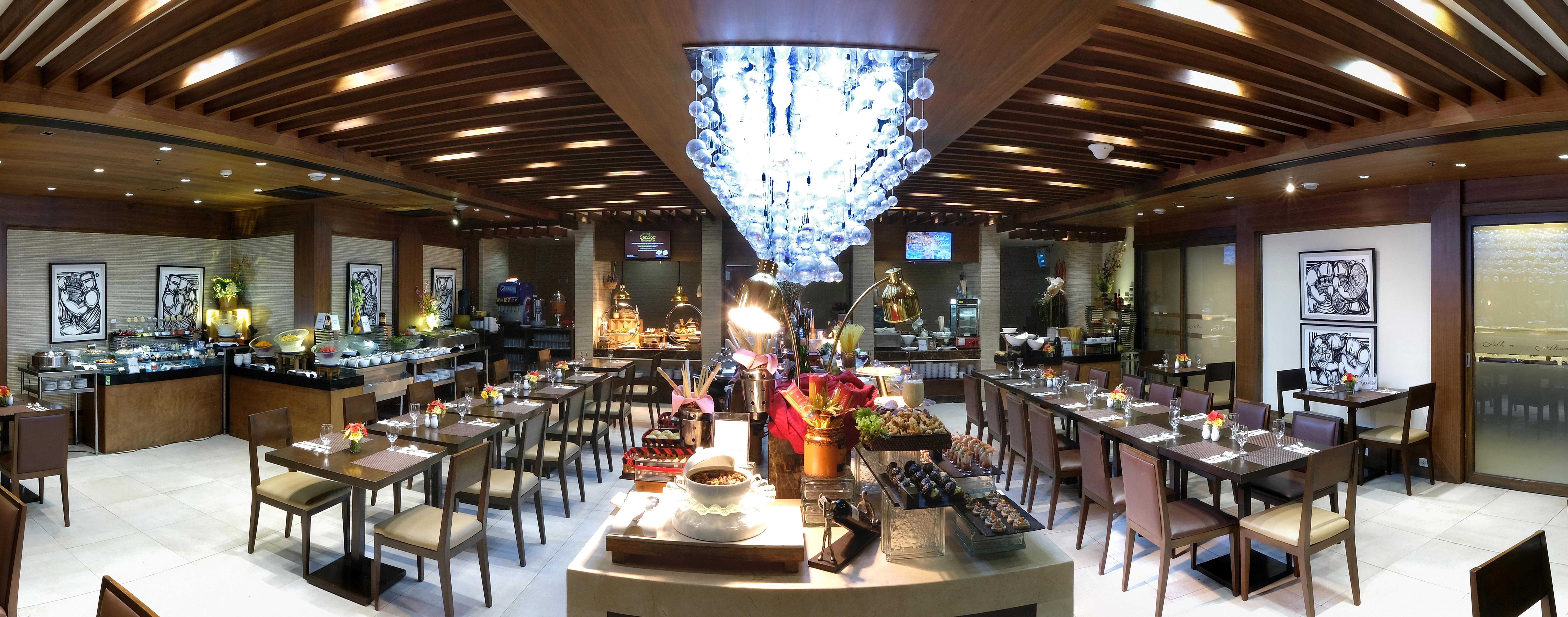 Golden Prince Hotel & Suites Себу Экстерьер фото