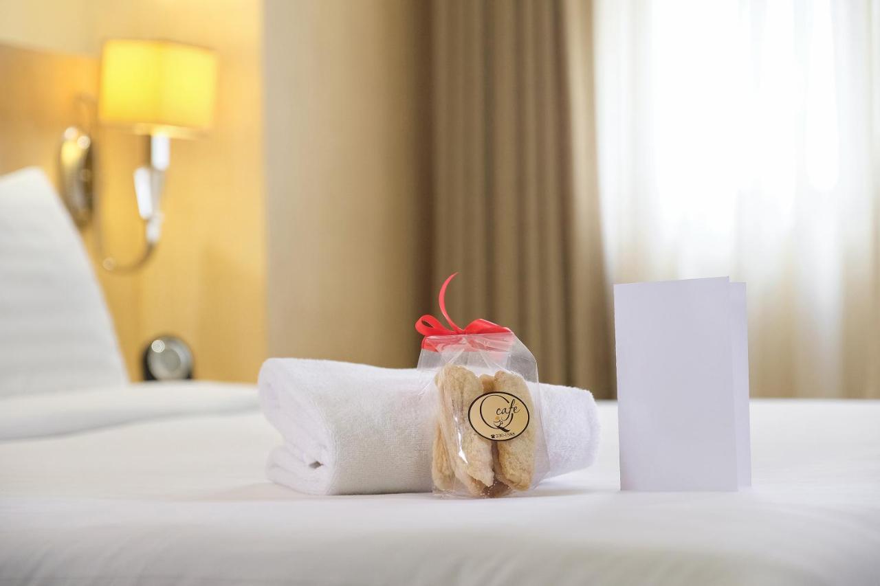 Golden Prince Hotel & Suites Себу Экстерьер фото